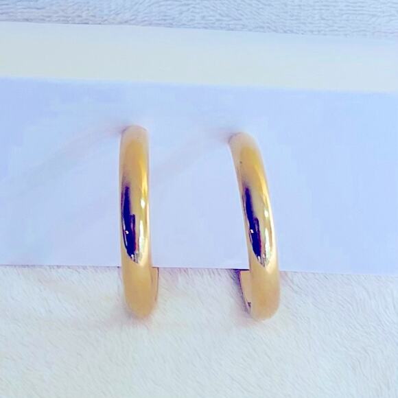 Vintage Gold Tone Hoop Clip-on Earrings, Statement, Fashion - Picture 1 of 5